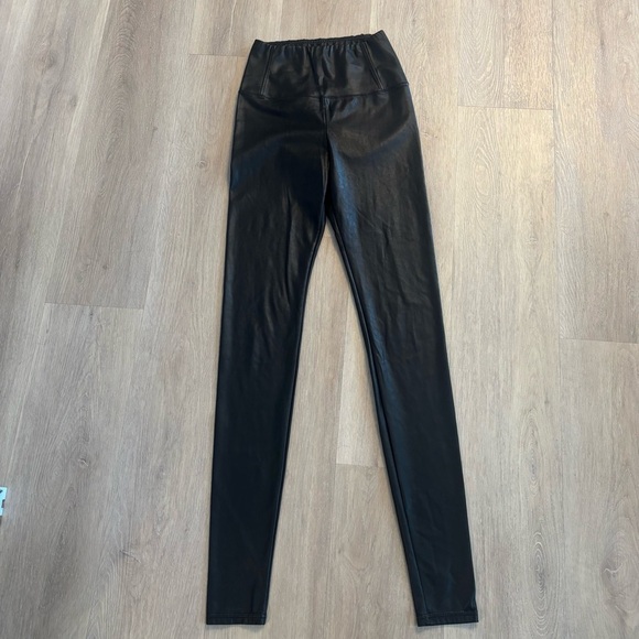 Wilfred Free Daria Pant Faux Leather black - Picture 5 of 14